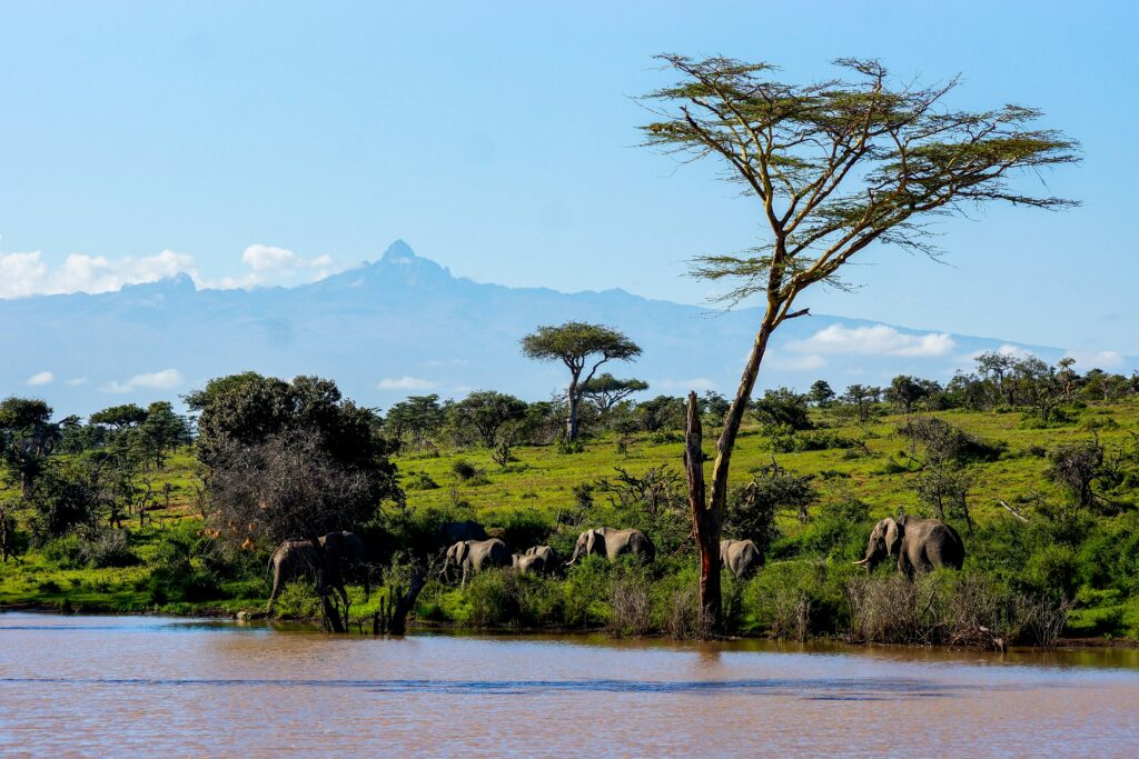 places to visit in kenya